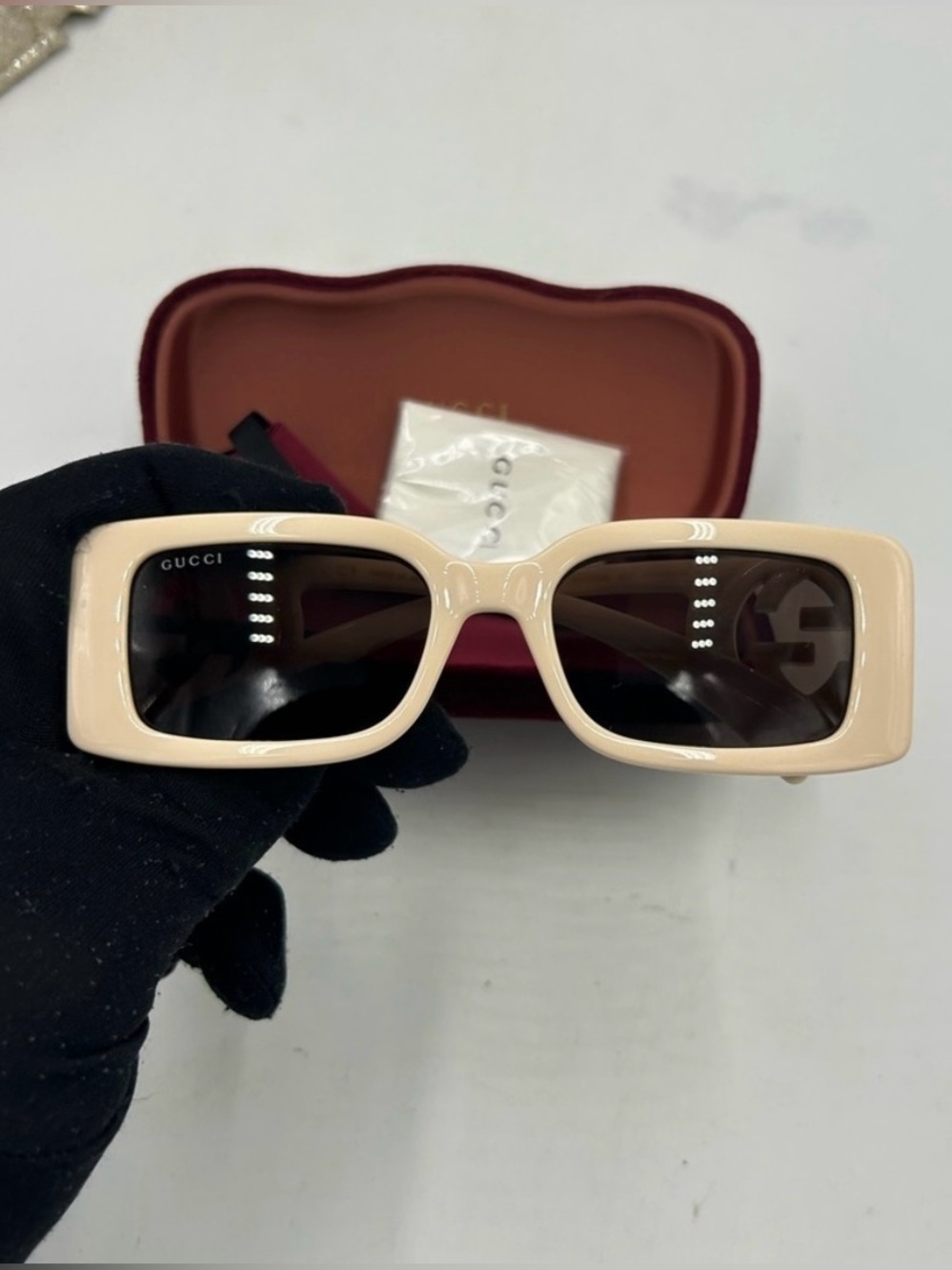 Women’s Gucci oversized square acetate sunglasses GG1326S made in Italy
